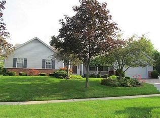 7900 Hedingham Rd, Sylvania, OH 43560