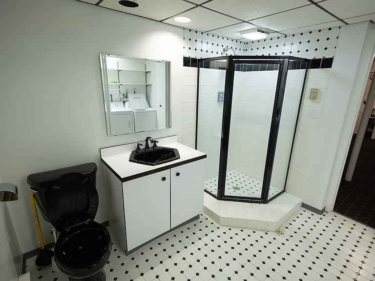 1211 Joliet Rd — Photo 12