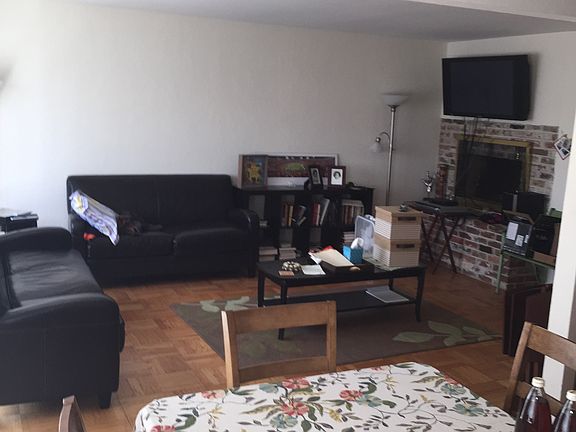 3rd image of 381 Harkness Ave