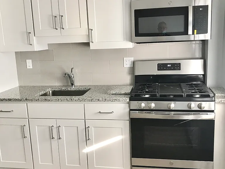 444 Bedford St #4K — Photo 3