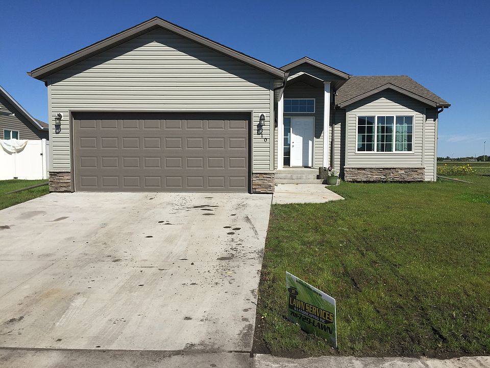1st image of 510 23rd Ave W
