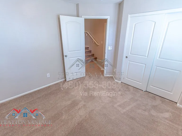 2218 N 77th Dr — Photo 9