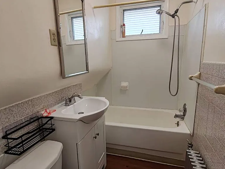 19 Clarke St #2 — Photo 11