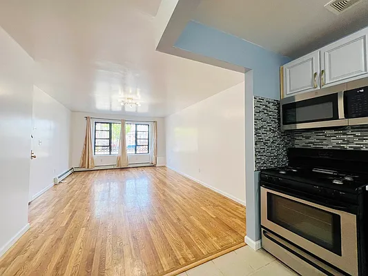 Rented by Pear NYC LLC | media 1