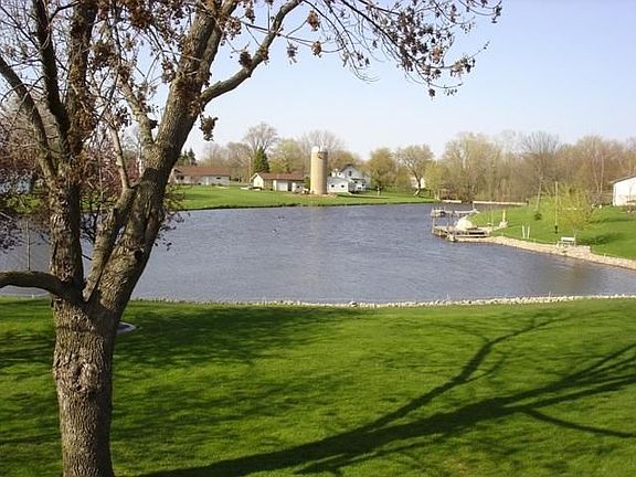 3rd image of 3284 Creek Side Dr
