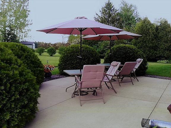 5th image of 152 Cortland Ln