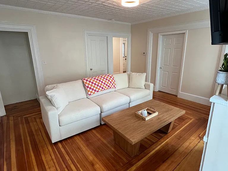 65 Arnold St #2 — Photo 2