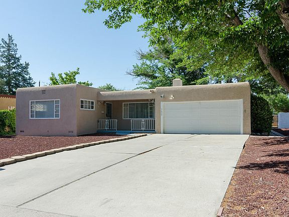 2nd image of 3600 Calle Del Sol NE