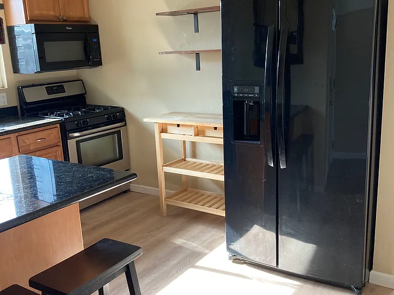 1171 Santa Fe Ave #B — Photo 4