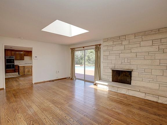 5th image of 13171 Via Arriba Dr