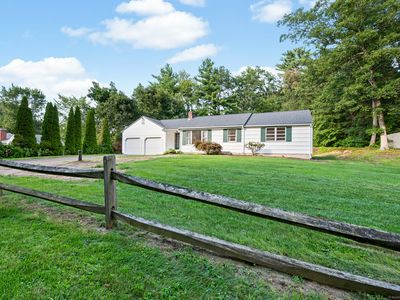 39 Woodcliff Drive, Granby, CT, 06035