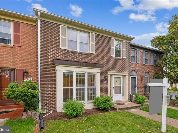 2047 Featherwood St, Silver Spring, MD 20904