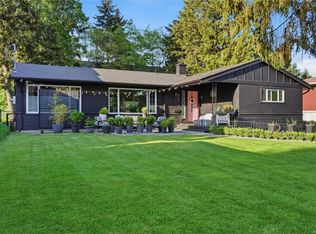 560 Kay St, Saanich, BC V8Z2L3