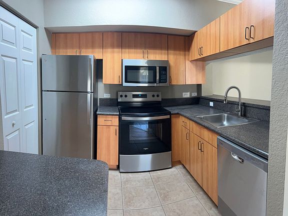 3rd image of 10110-10268 NW 33rd St #10184-D1