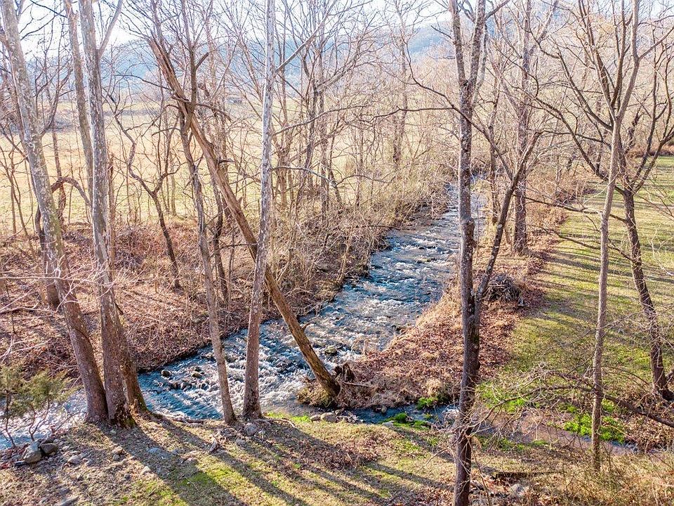 1045 Thrashers Creek Rd, Amherst, VA 24521 | Zillow
