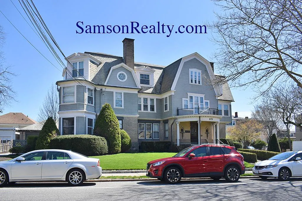 3 bed, $3,900 — Photo 2