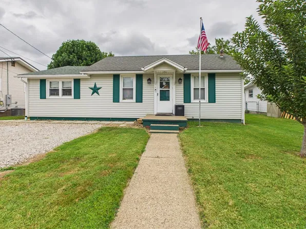 1103 Maple Street, St. Marys, WV 26170