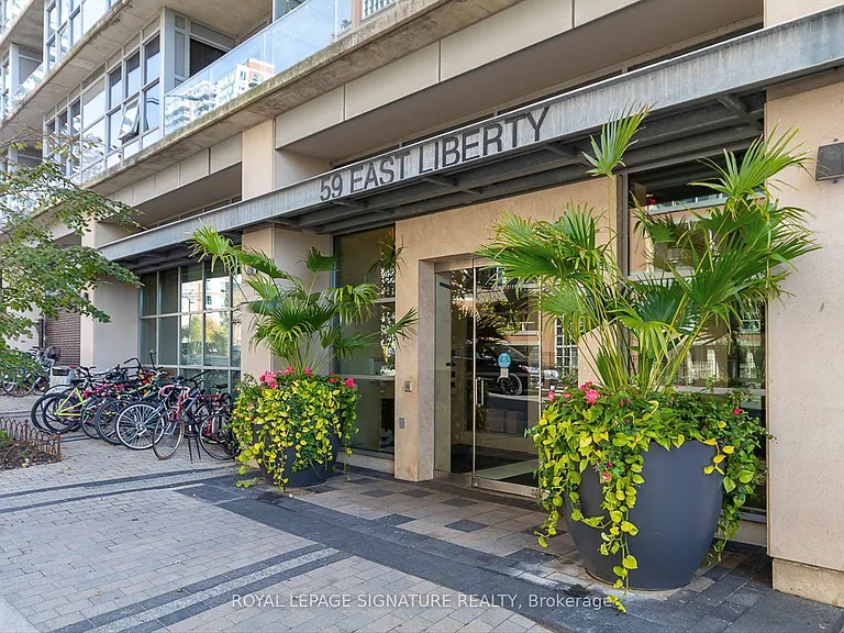 59 E Liberty St #905 — Photo 44