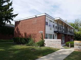 748 E 5th Ct, Des Plaines, IL 60016