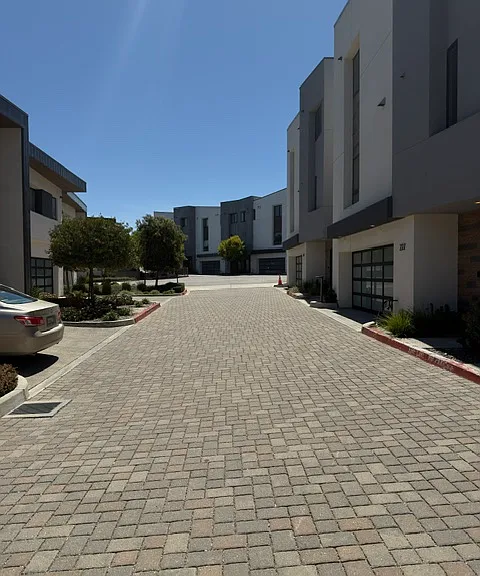 261 Bridge St #1 — Photo 5