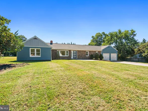 14711 Carson Dr, Burtonsville, MD 20866