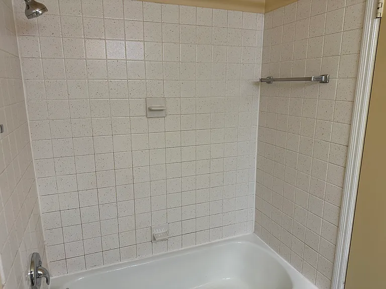 452 Chapel Ridge Dr #H — Photo 21