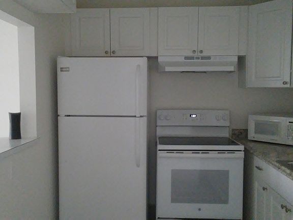 2nd image of 700 Village Green Ct APT H110