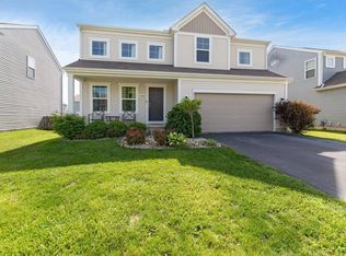 2400 Sky Valley Dr, Grove City, OH 43123
