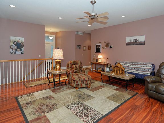 3050 VW Ave-105