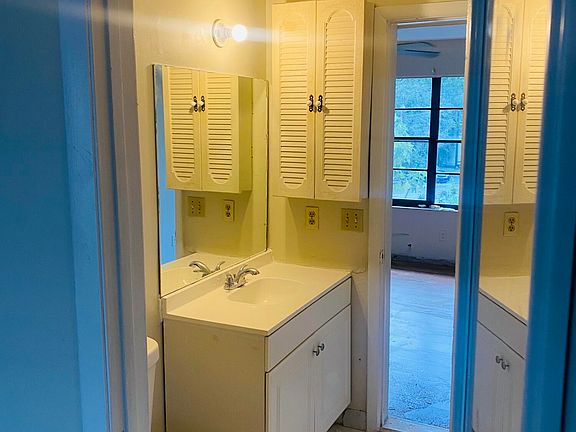 4th image of 5145 BRECKENRIDGE Place #30