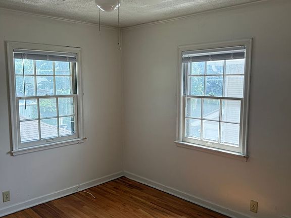 4th image of 2101-2103 South St #2101S