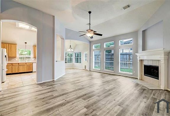 4th image of 19227 Kelly Pines Ct