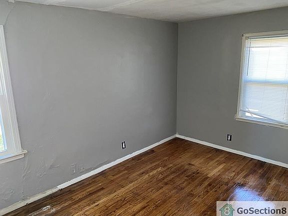 3rd image of 5307 Stanwood Dr
