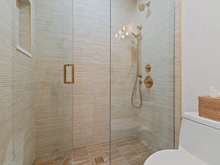 150 Old Meadow Way — Photo 32