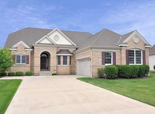 27 Aztec Ct, South Barrington, IL 60010