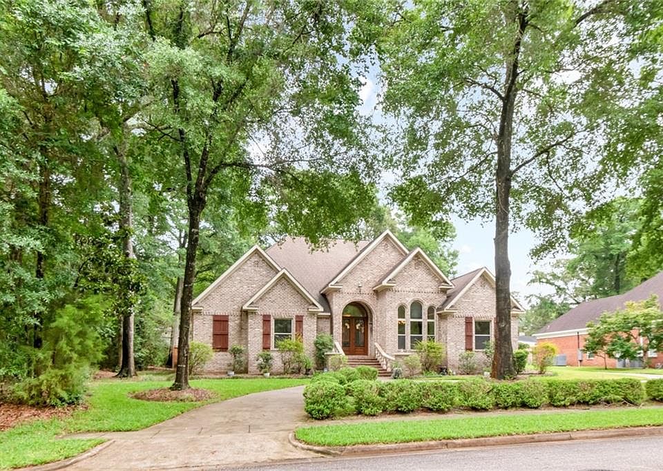 1st image of 312 Springhill Woods Dr E
