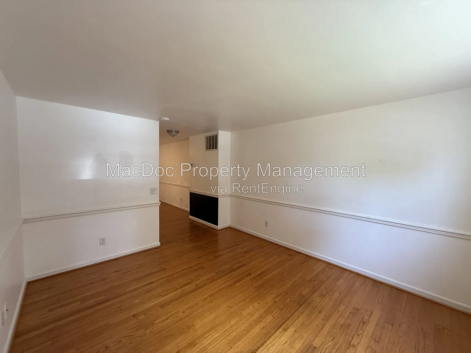 3 bed, 1.5 bath, 1920 sqft, $2,195 — Photo 4