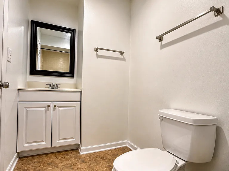 2208 Country Club Dr #26 — Photo 14