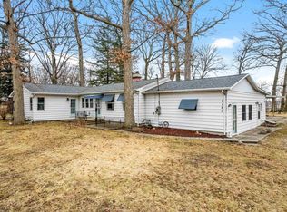 7190 W Hilltop Rd, Claypool, IN 46510