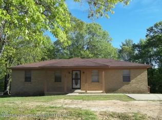 60 School House Rd, Byhalia, MS 38611
