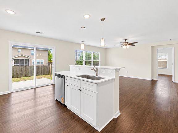 4th image of 1103 Homework Ave