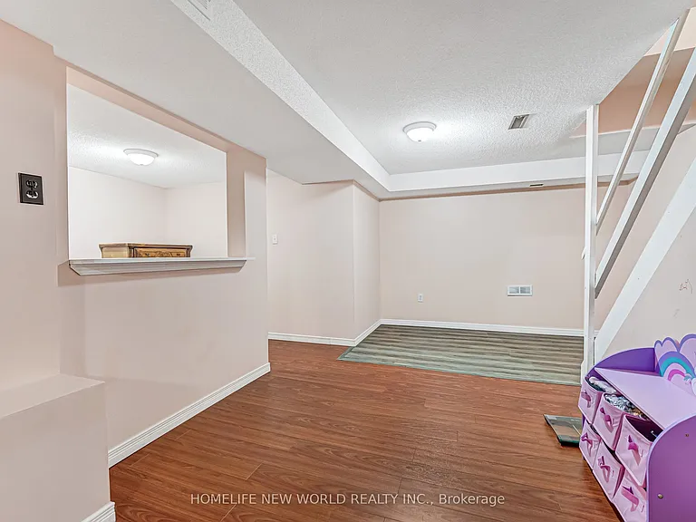 76 Bowman Way — Photo 37
