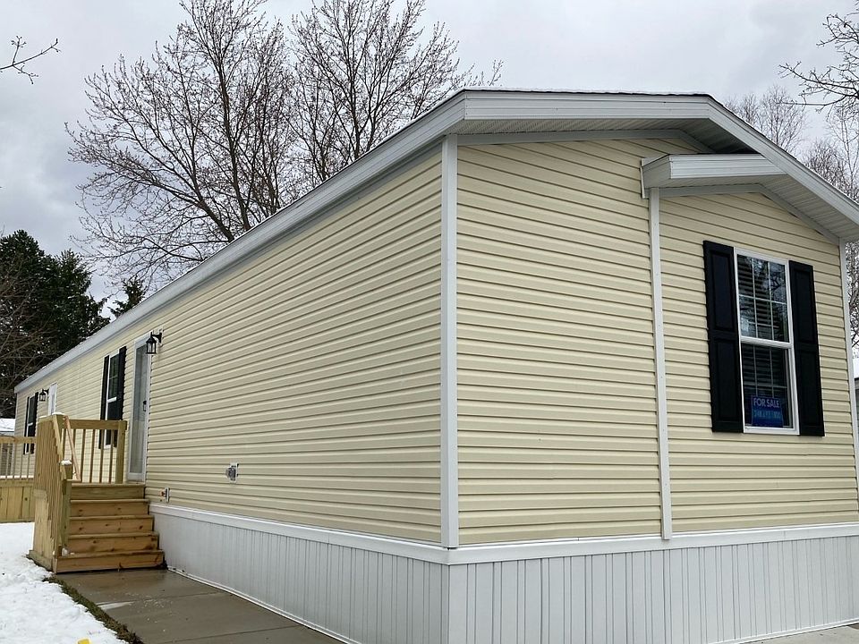1st image of 472 Ash Ct