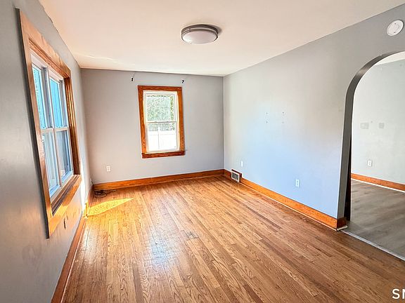 2nd image of 19-21 Quarry Street