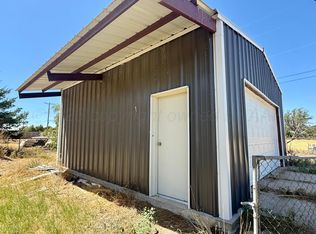 1000 Clark Ave, Stinnett, TX 79083