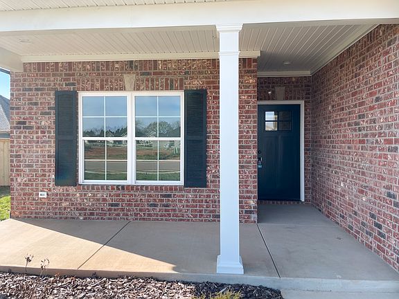 The Claiborne Plan, Covered Front Porch