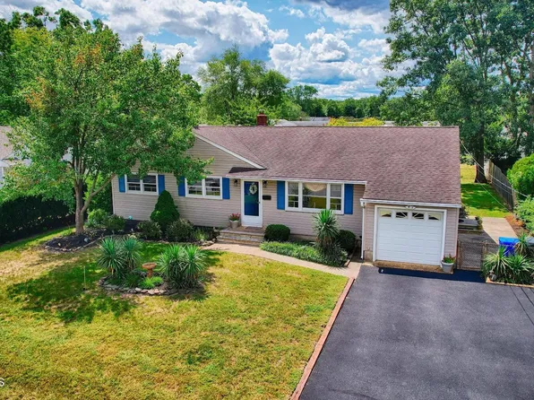 220 Green Tree Road, Brick, NJ 08724