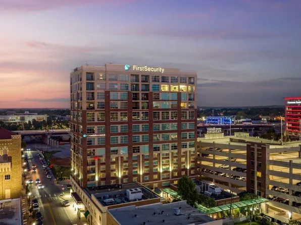 521 E President Clinton Ave #1402, Little Rock, AR 72201