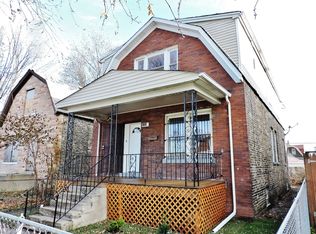 1055 N Kedvale Ave, Chicago, IL 60651