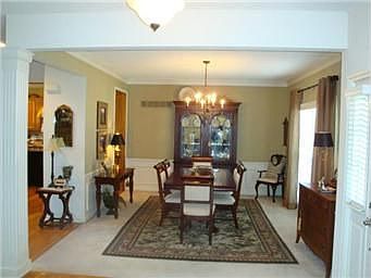 3rd image of 10459 W 131st St